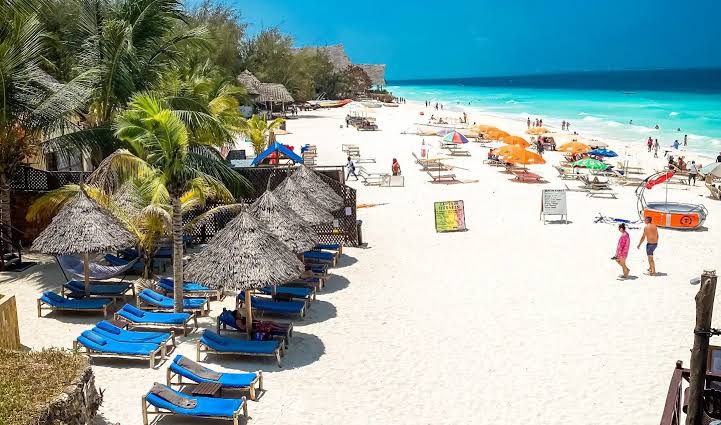 Tanzania summer safari combined with Zanzibar beach holiday